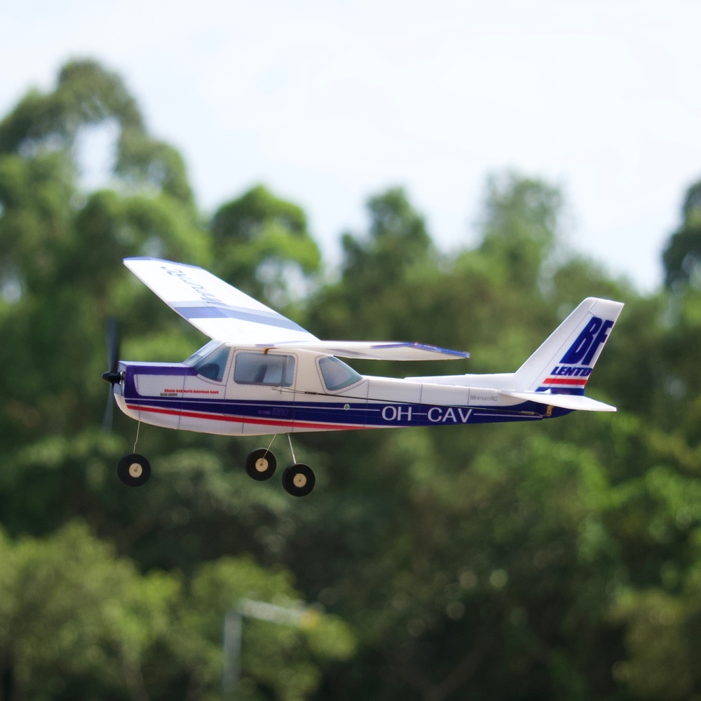 MinimumRC Plane Kit Blue Cessn - Kids Toys Vehicle ulasan dan harga